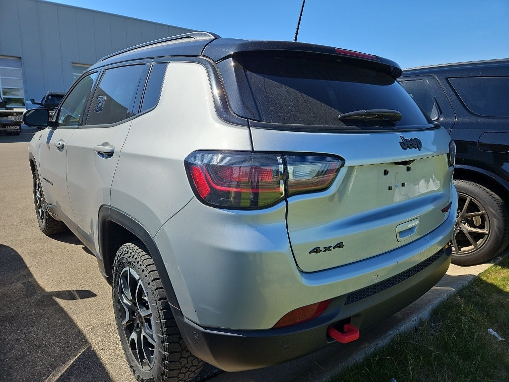 2025 Jeep Compass Trailhawk