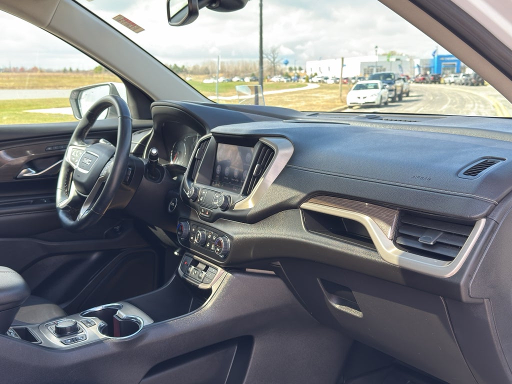 2023 GMC Terrain Denali