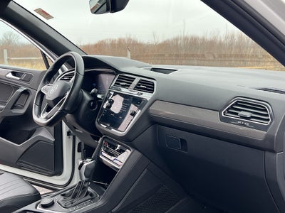 2023 Volkswagen Tiguan SE R-Line Black