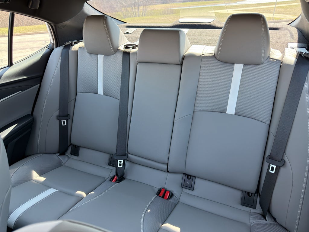 2025 Toyota Camry Hybrid SE