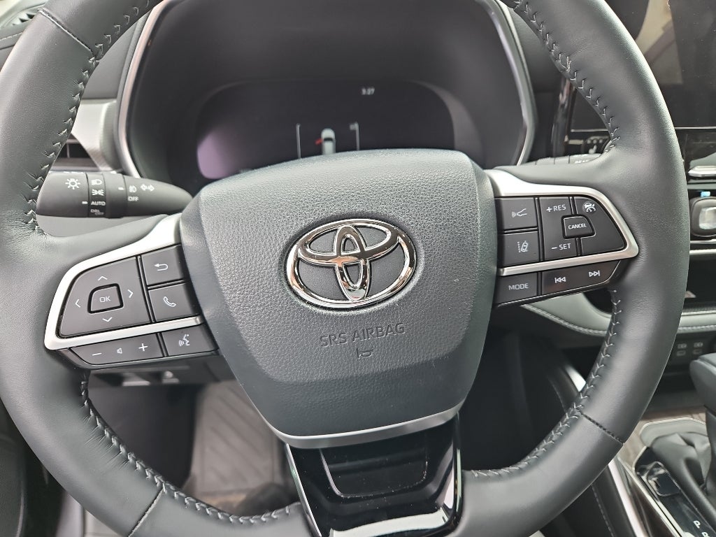 2024 Toyota Highlander Platinum