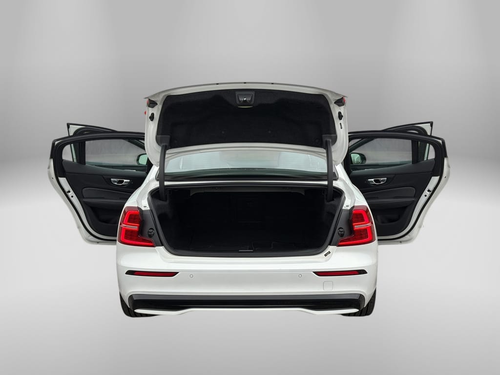 2024 Volvo S60 Plus Black Edition AWD