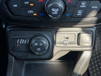 2023 Jeep Renegade Trailhawk