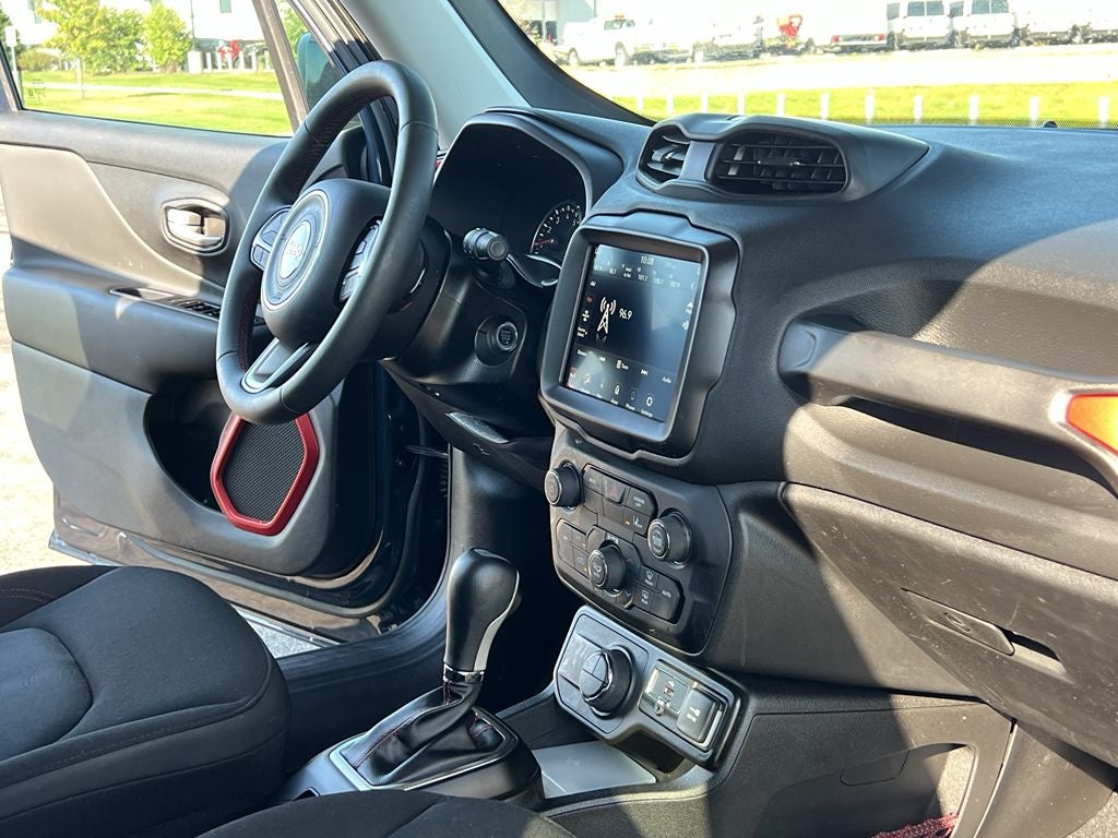 2023 Jeep Renegade Trailhawk