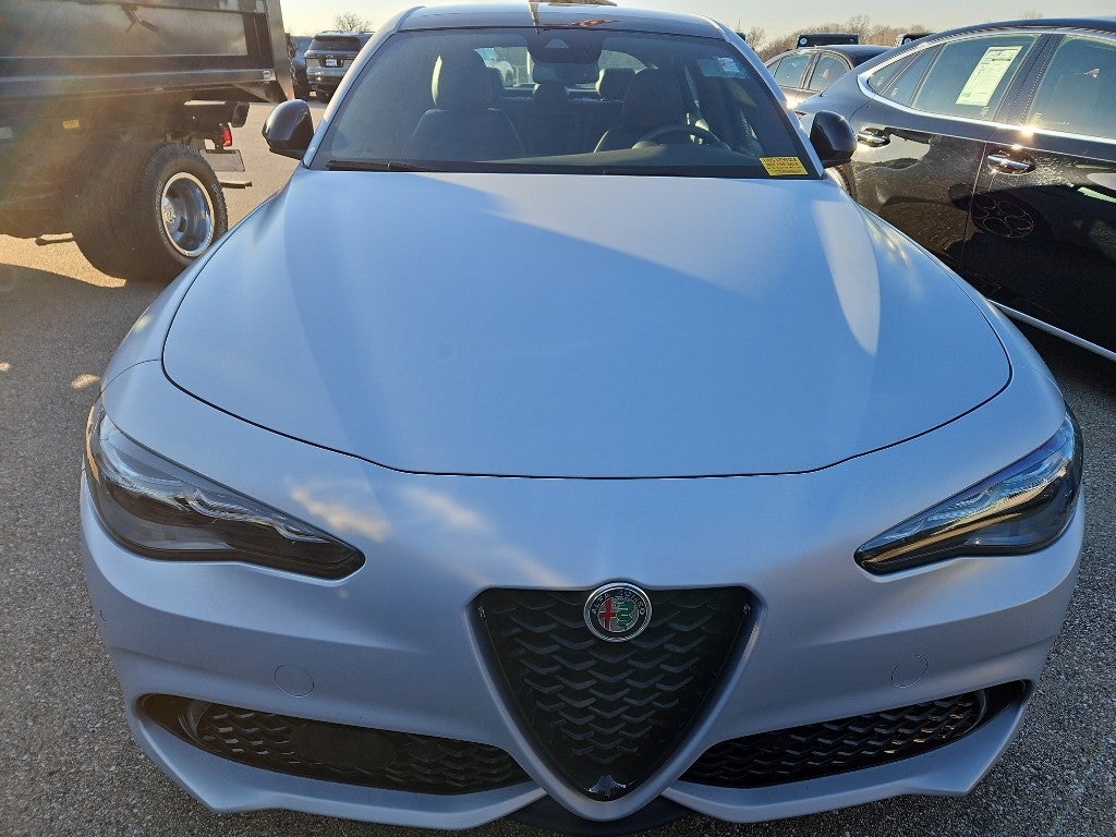 2024 Alfa Romeo Giulia Competizione