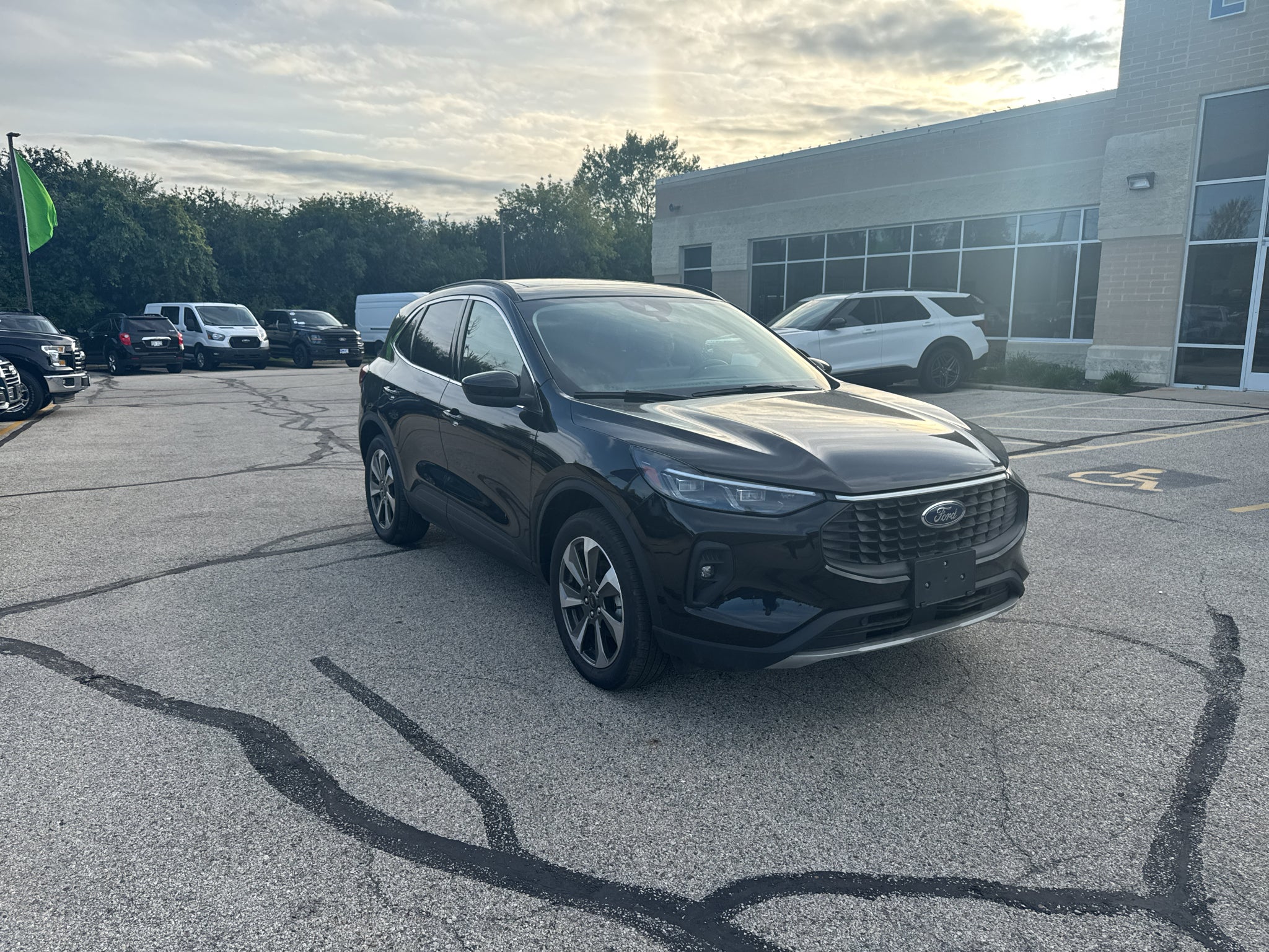 2025 Ford Escape Platinum