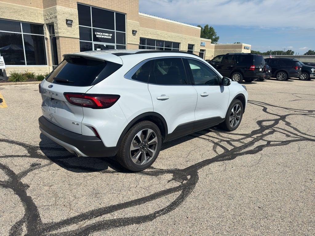 2025 Ford Escape Platinum