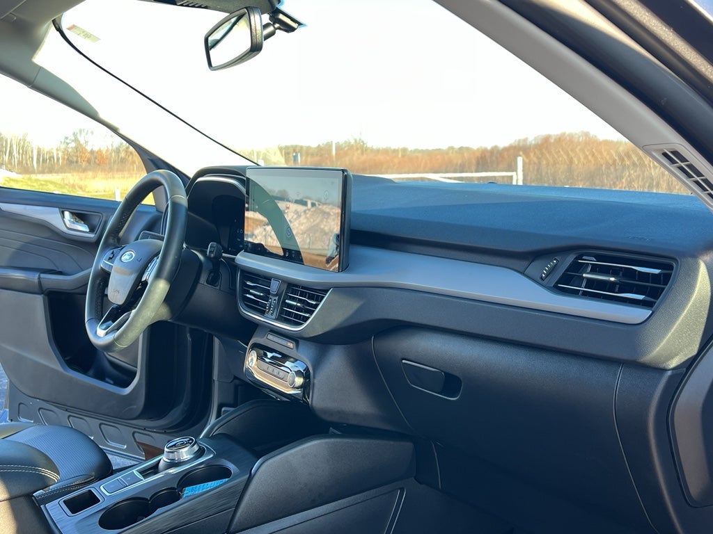 2025 Ford Escape Platinum