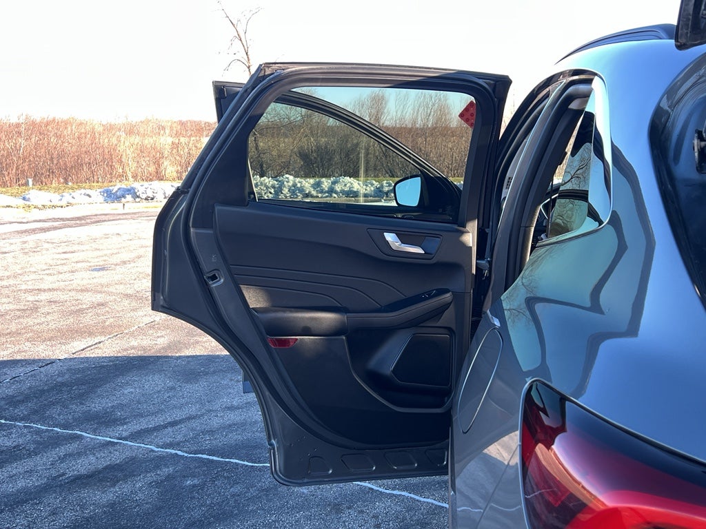 2025 Ford Escape Platinum