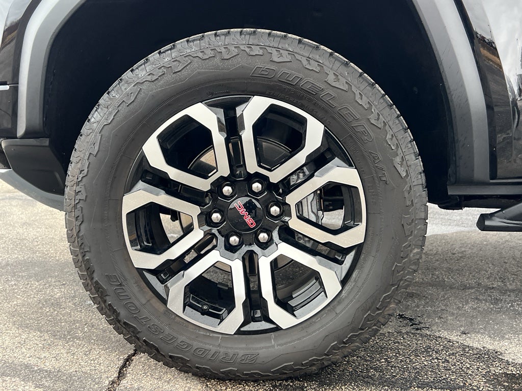 2025 GMC Canyon 4WD AT4