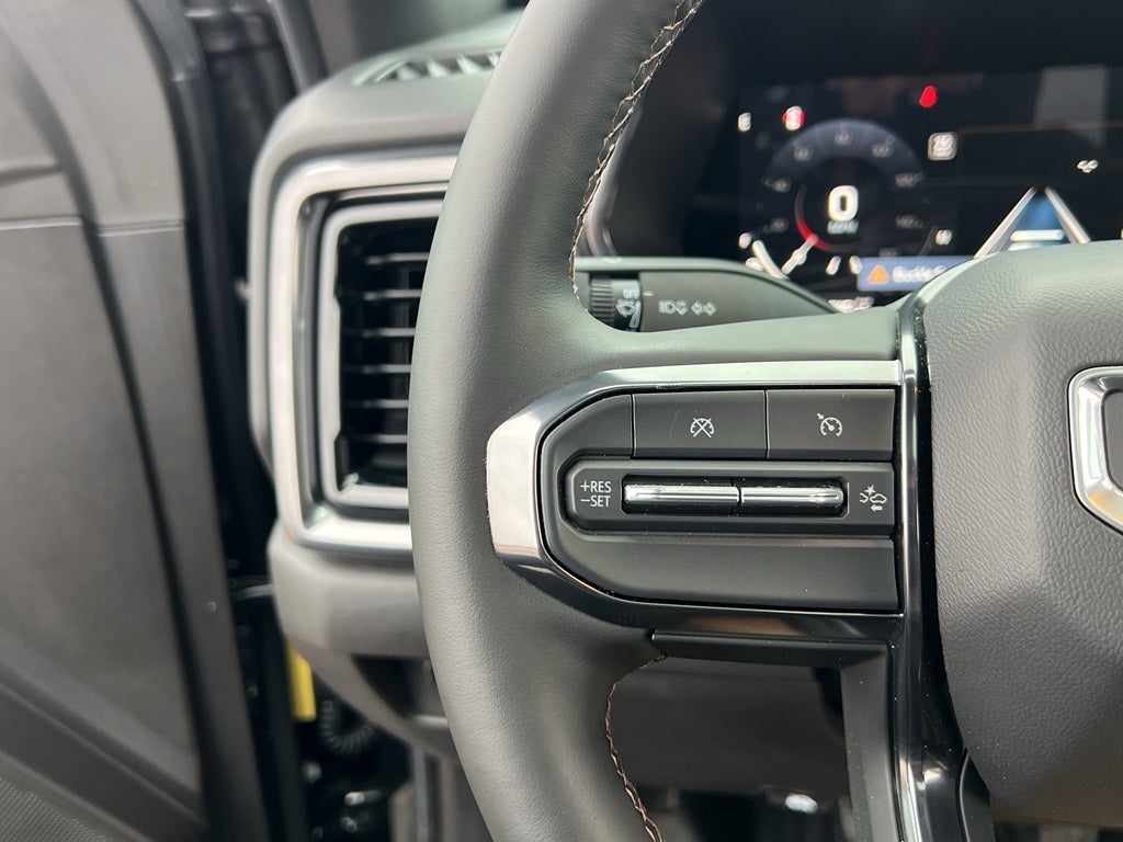 2025 GMC Canyon 4WD AT4