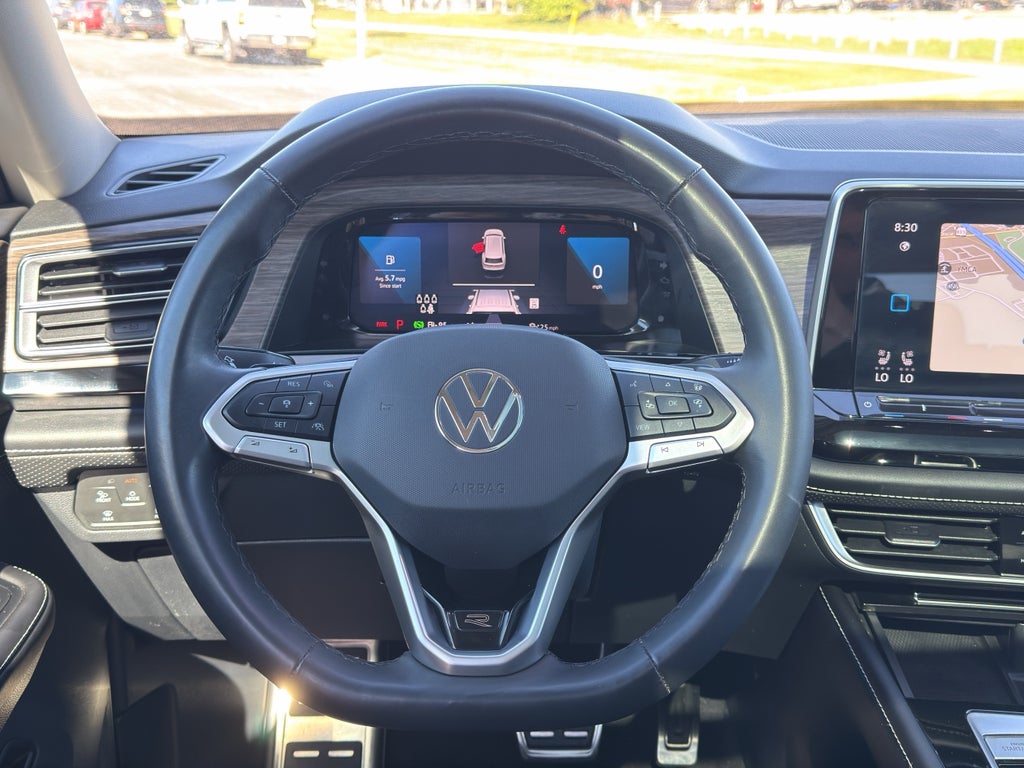 2024 Volkswagen Atlas 2.0T SEL Premium R-Line