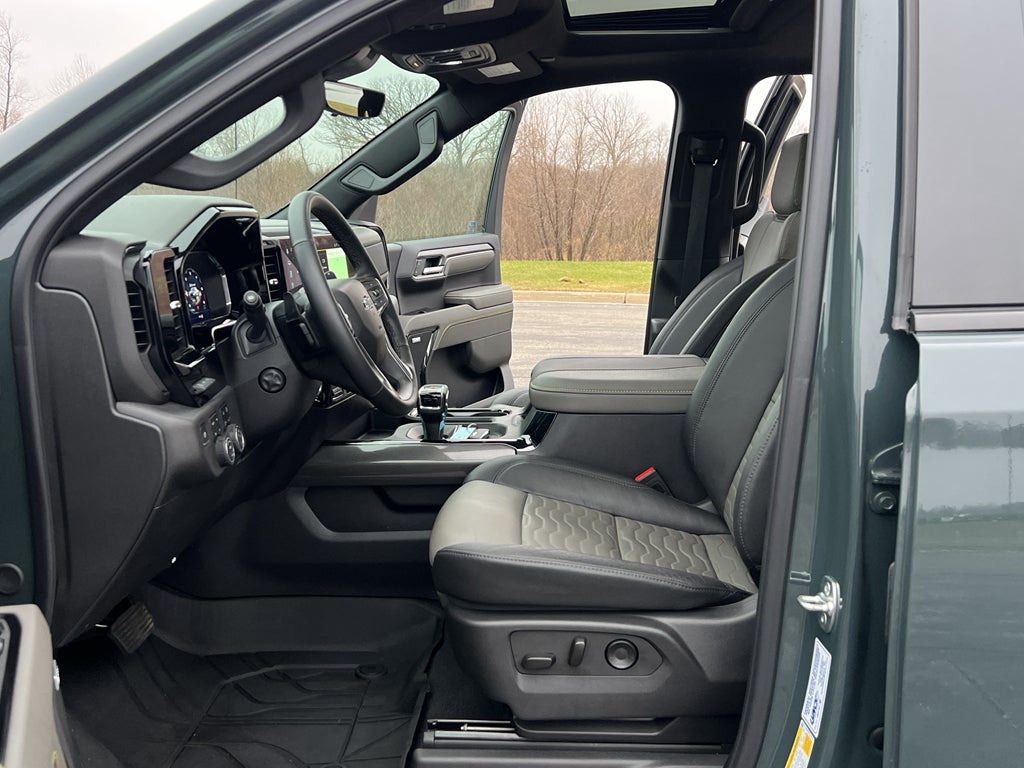 2025 Chevrolet Silverado 1500 ZR2