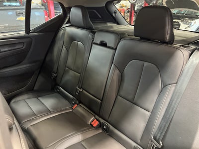 2025 Volvo XC40 Plus Dark Theme