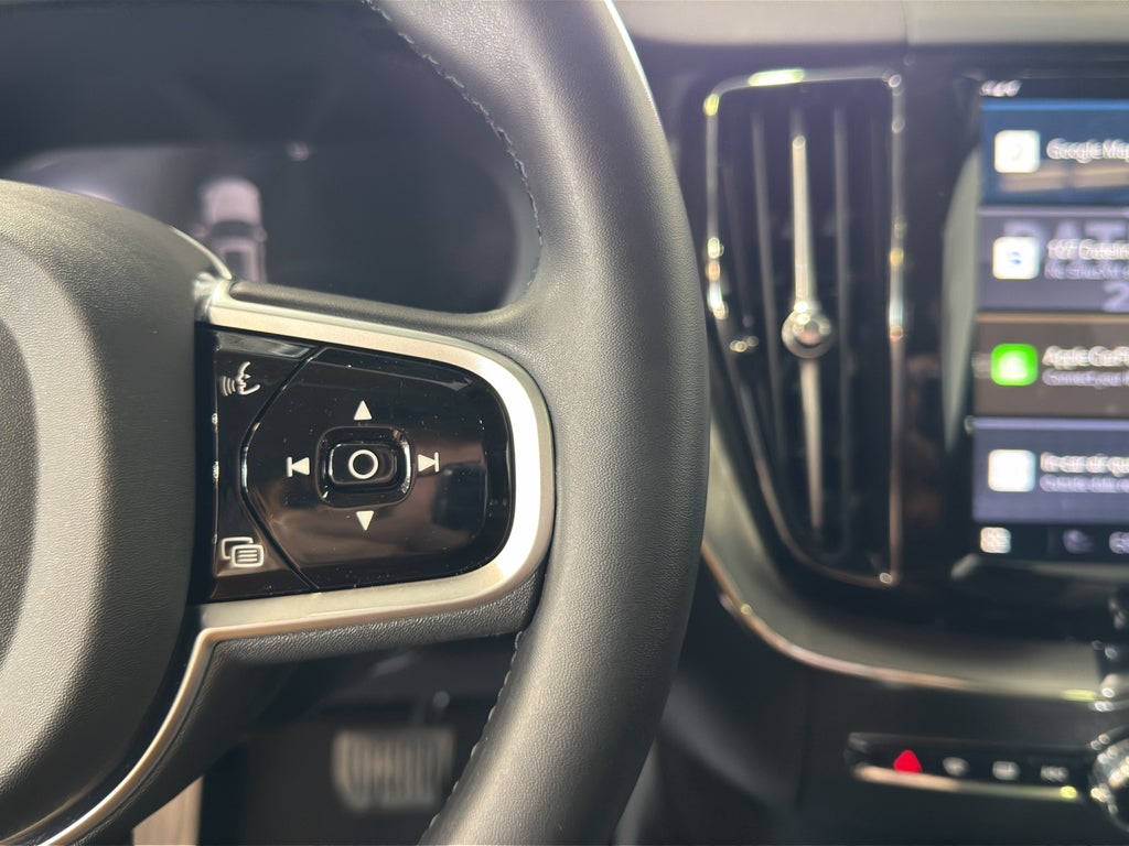 2025 Volvo XC60 Plus