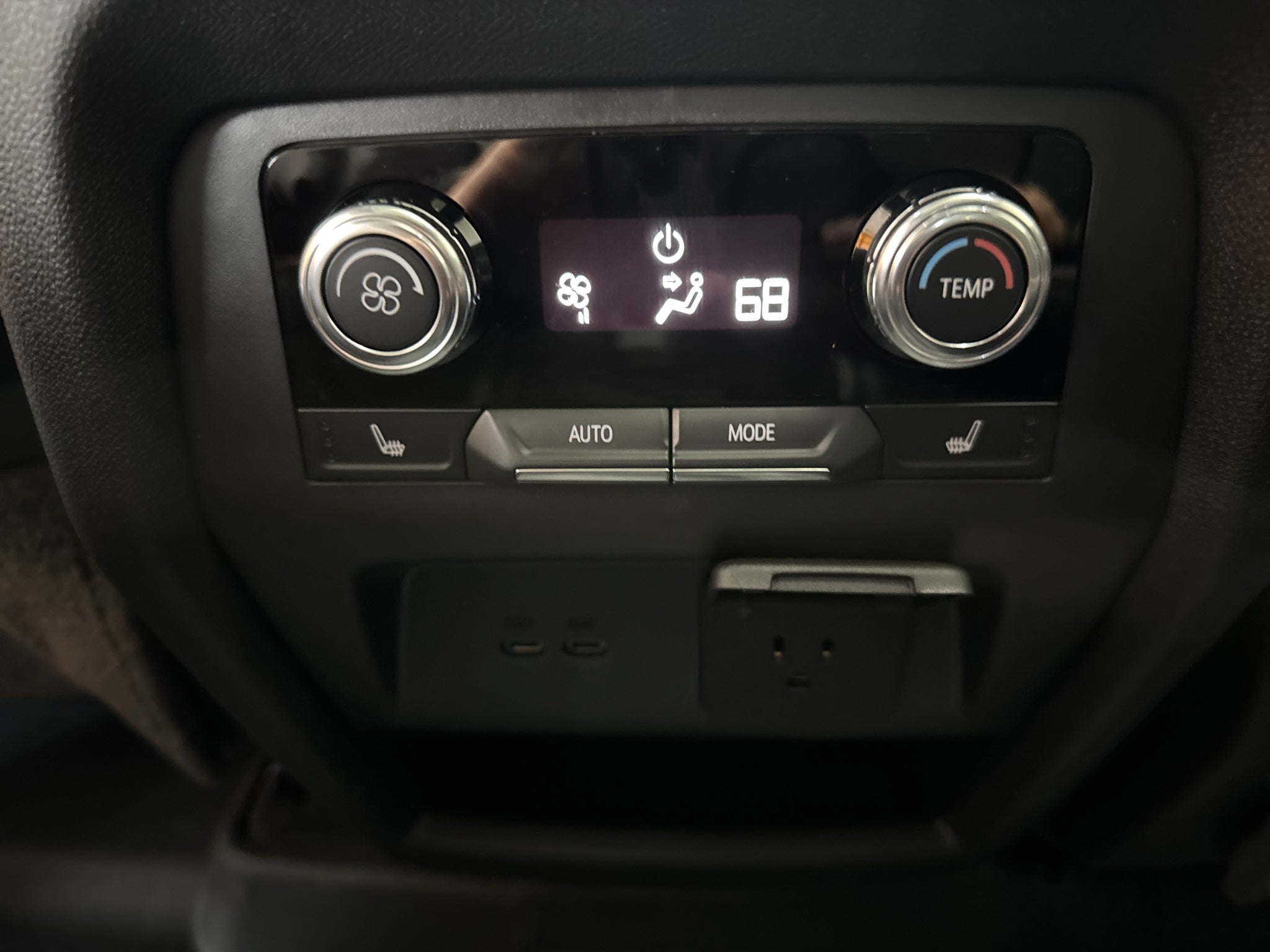 2027 GMC Acadia AT4