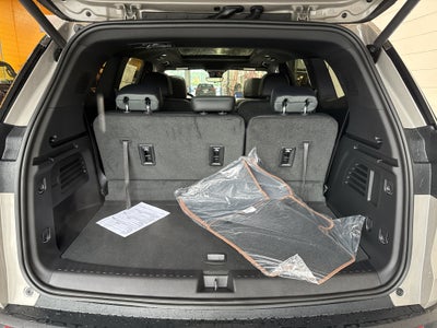 2027 GMC Acadia AT4