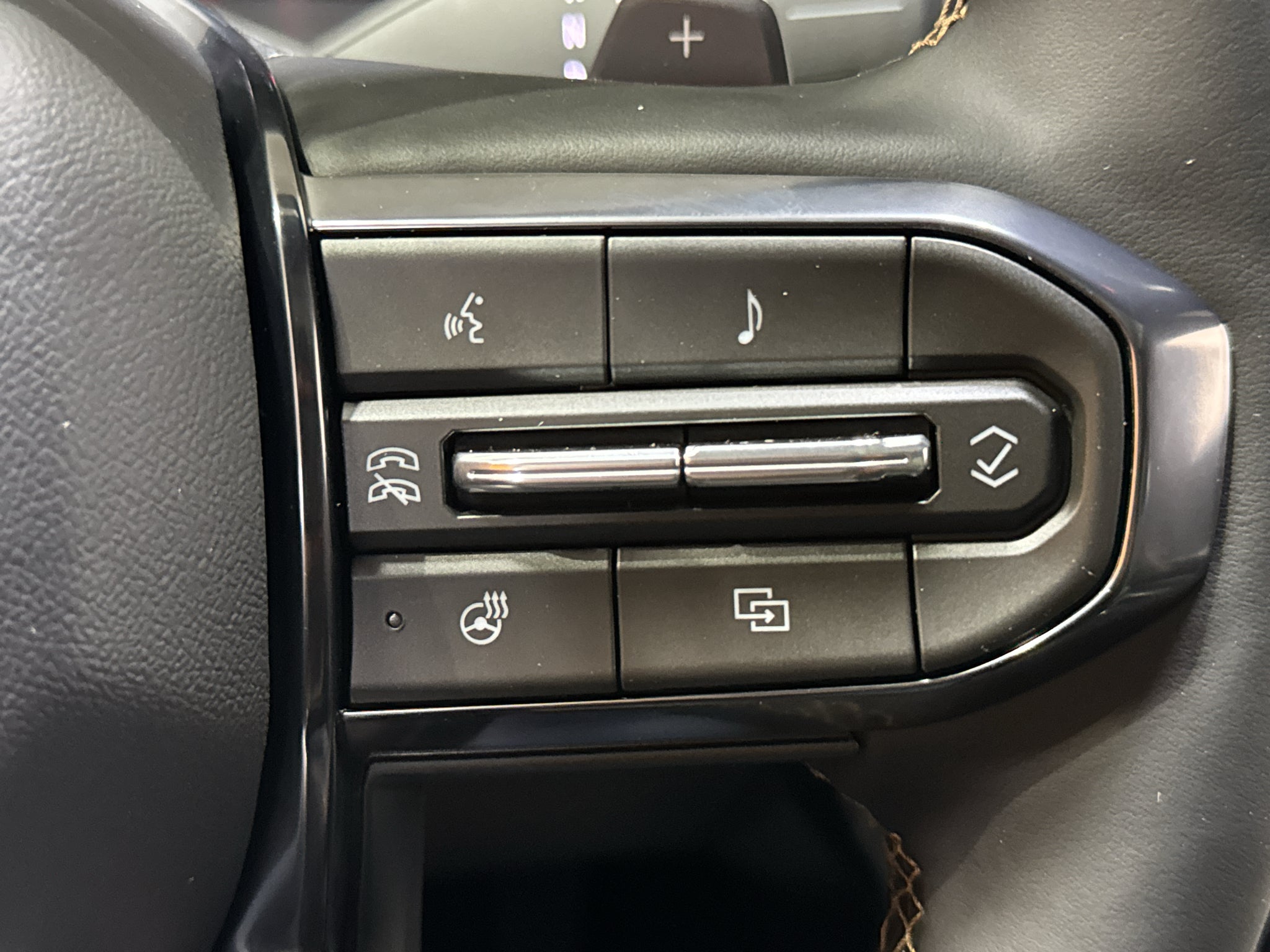 2027 GMC Acadia AT4