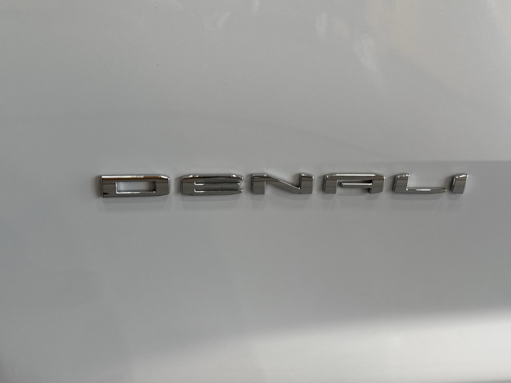 2027 GMC Acadia Denali Ultimate - Photo 10