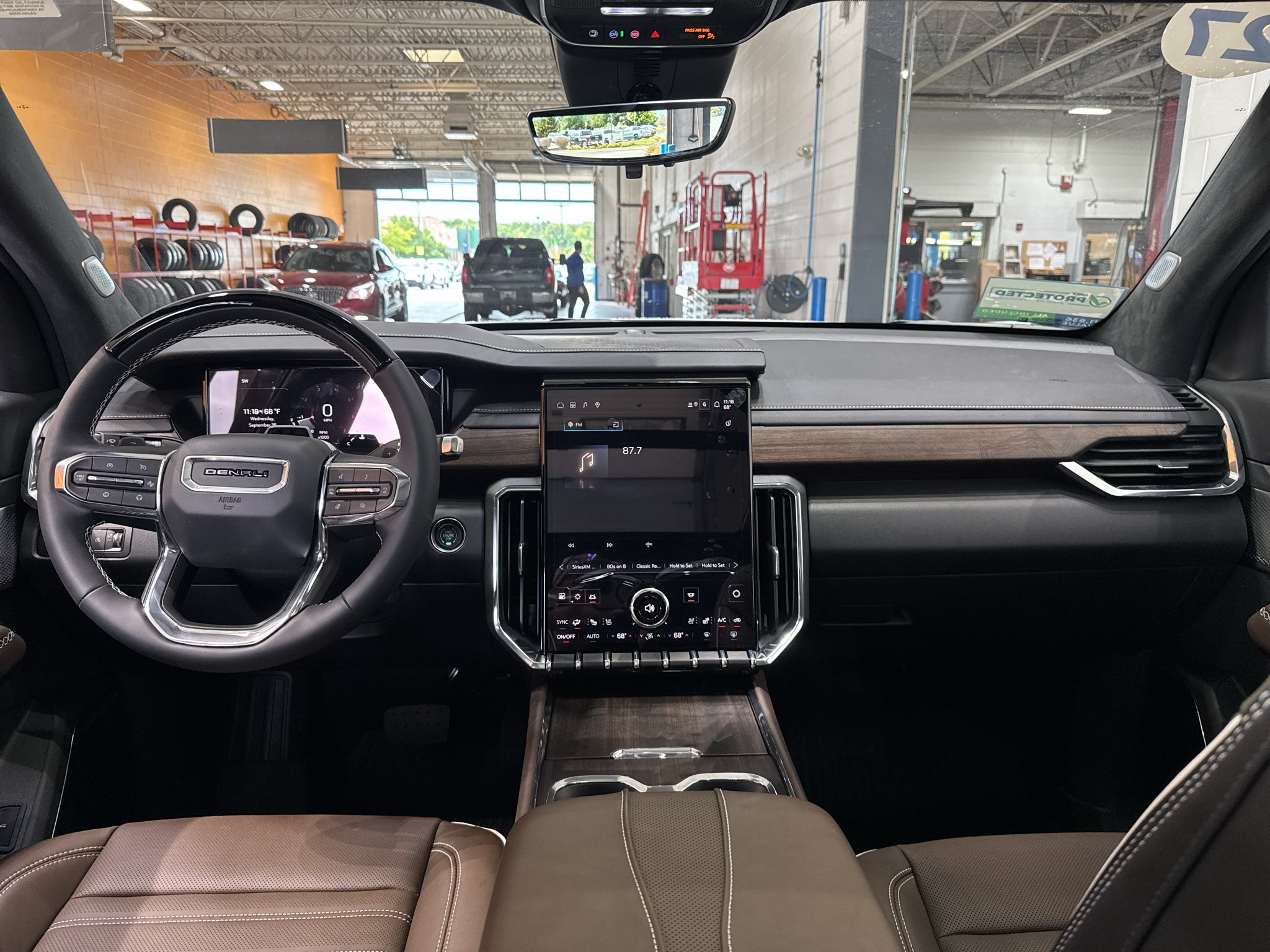 2027 GMC Acadia Denali Ultimate - Photo 16