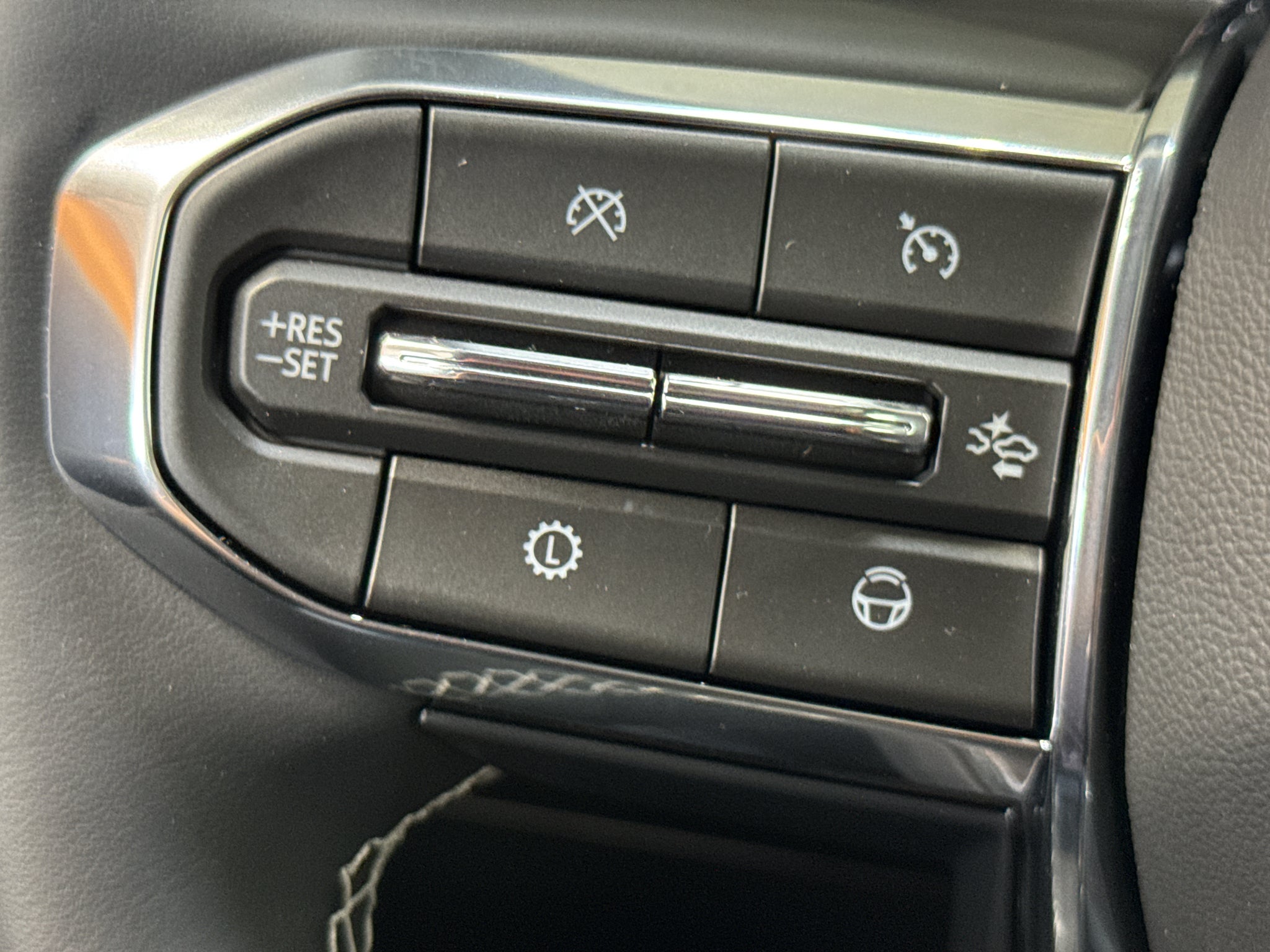 2027 GMC Acadia Denali Ultimate - Photo 26