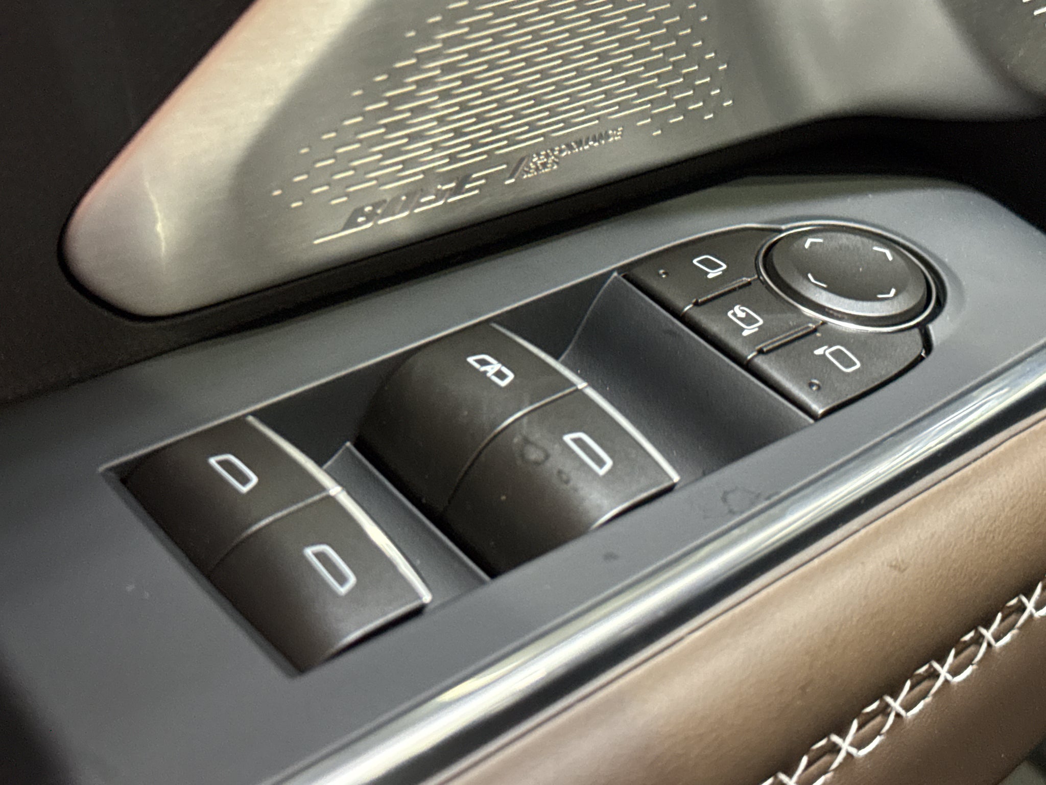 2027 GMC Acadia Denali Ultimate - Photo 38
