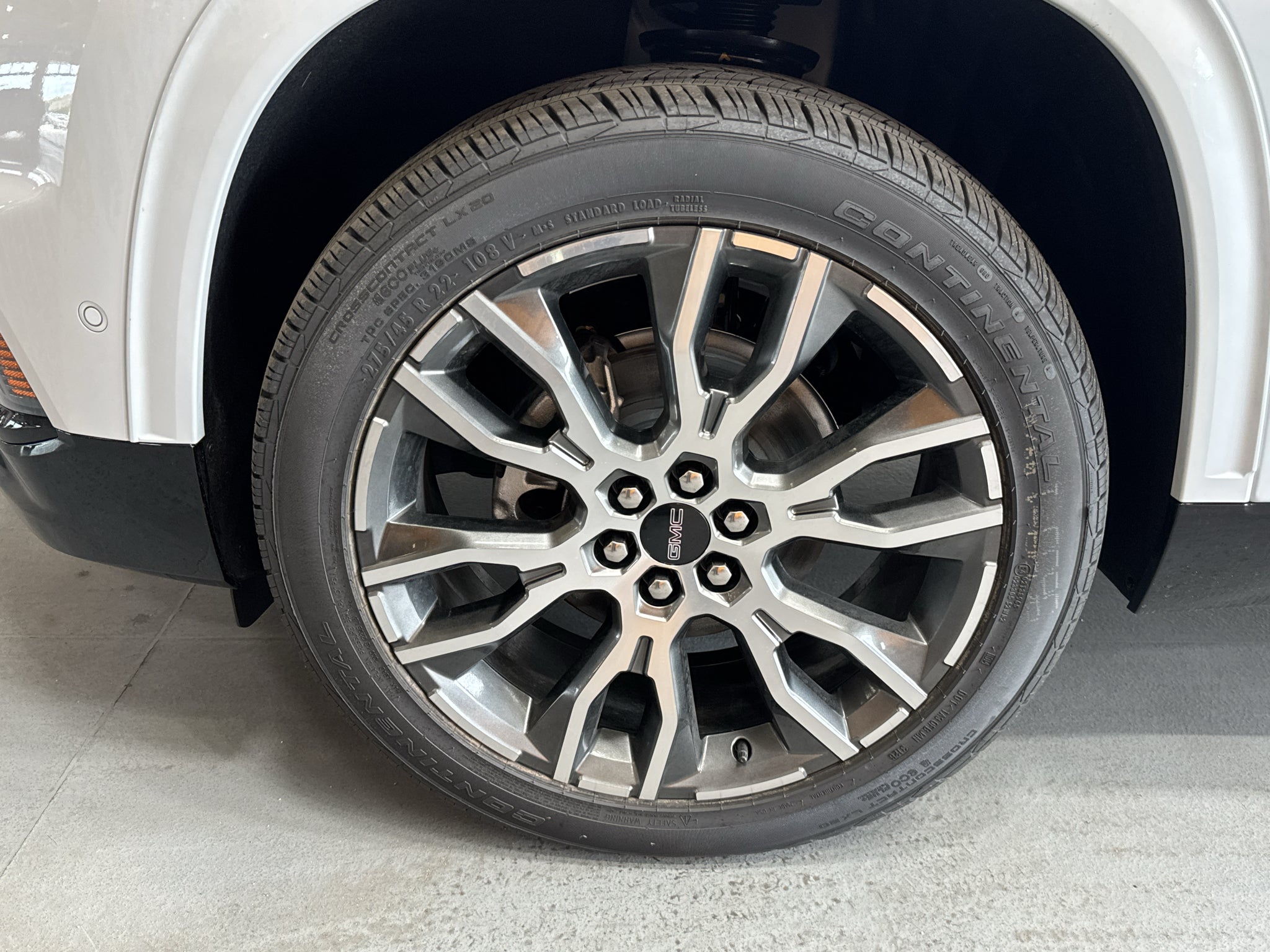 2027 GMC Acadia Denali Ultimate - Photo 9