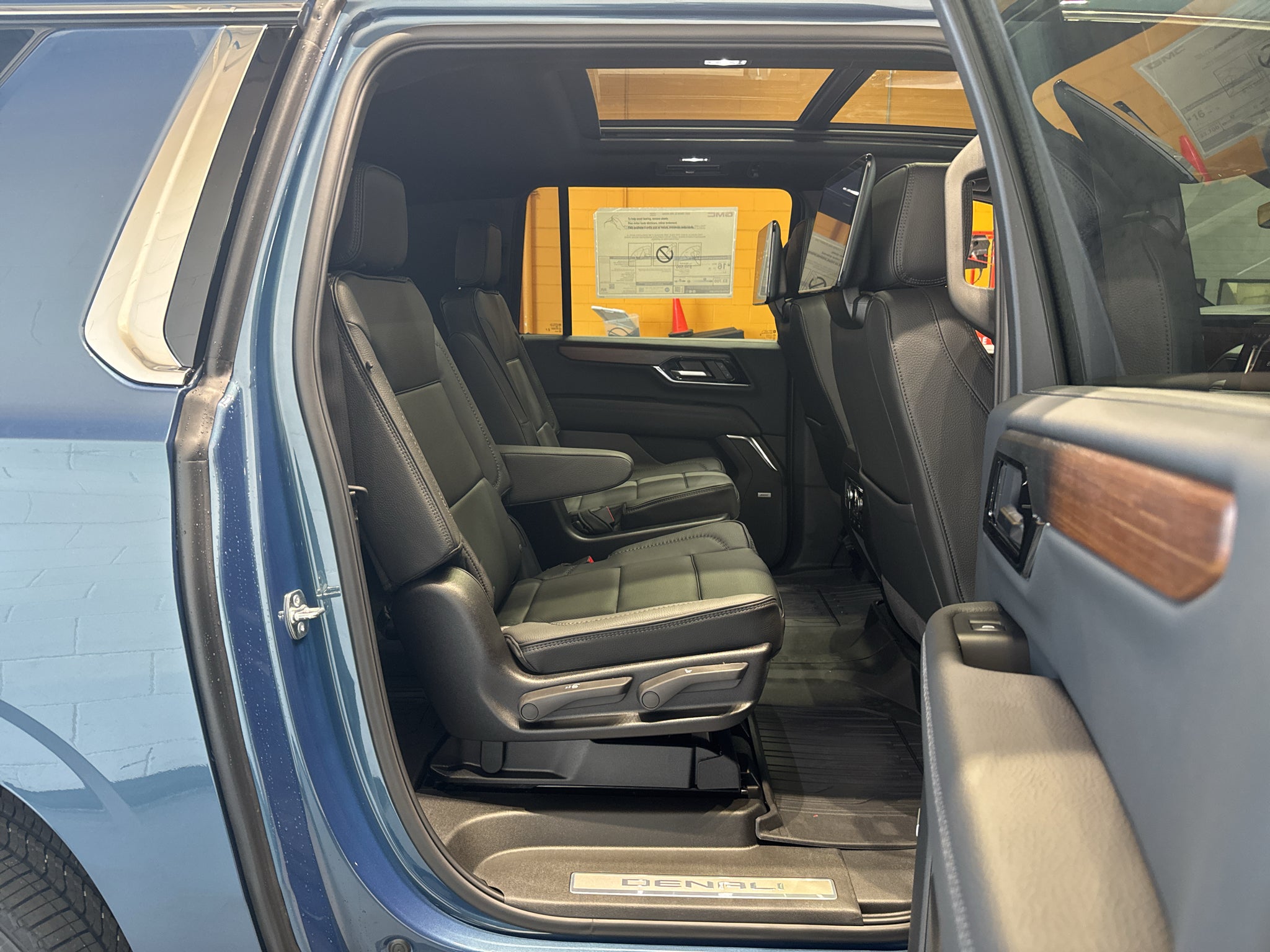 2027 GMC Yukon XL Denali