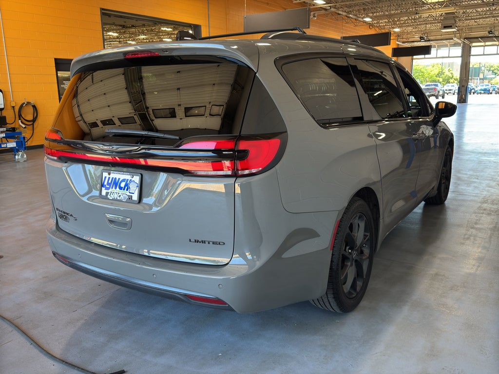 2025 Chrysler Pacifica Limited