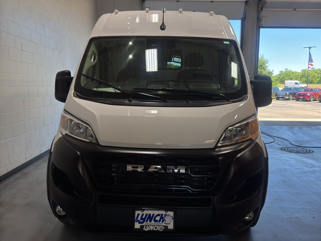 2025 RAM ProMaster Cargo Van Tradesman