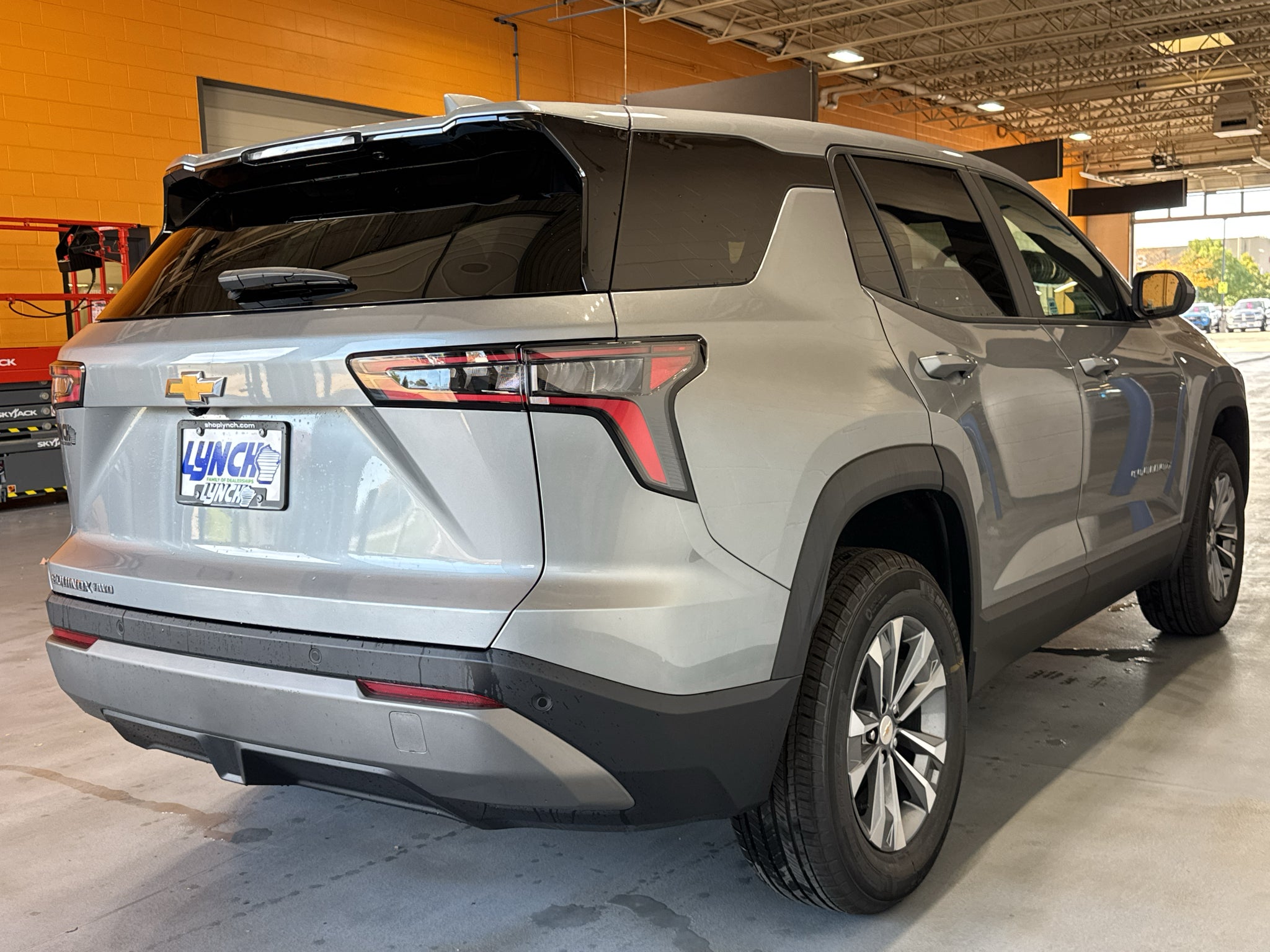 2027 Chevrolet Equinox LT