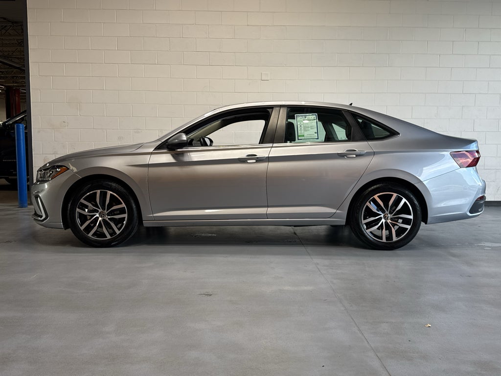 2025 Volkswagen Jetta SE